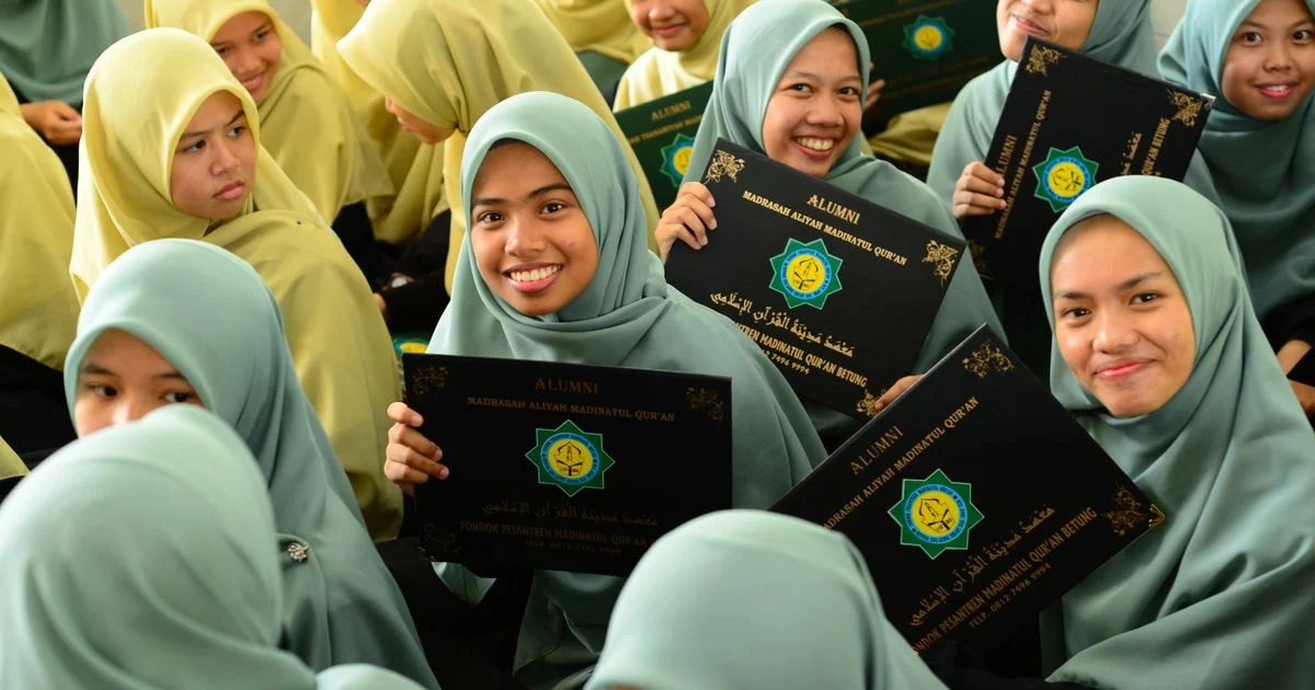 Cara Membangun Tim Kerja yang Solid di Lembaga Pendidikan