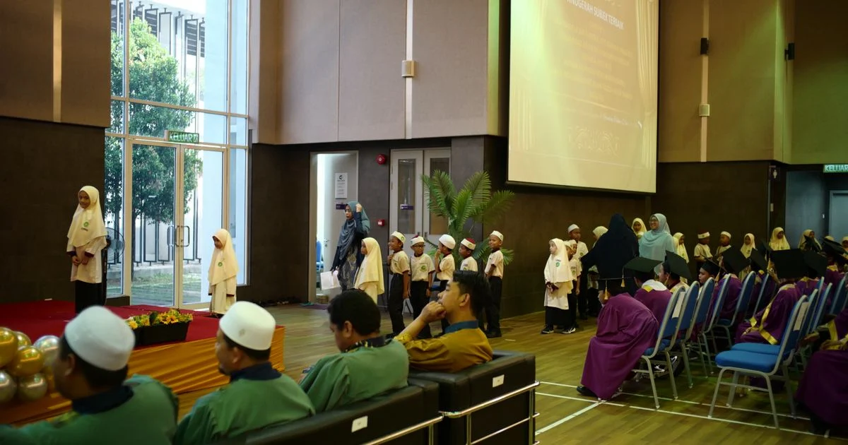 Pentingnya Keteladanan Guru dalam Pendidikan Islam untuk Pembentukan Karakter